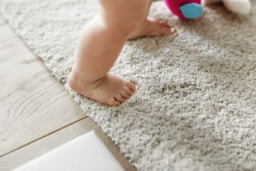 Développement psychomoteur de 0 à 2 ans : mieux connaître les bases et repérer les signes d’alerte