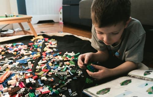 Histoire et objectifs de la LEGOthérapie dans les troubles du neurodéveloppement