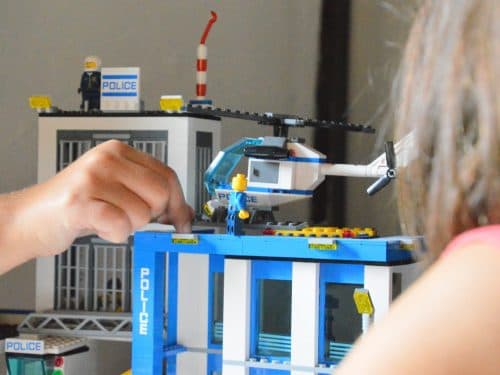 Quelle approche choisir parmi ces 4 modèles de thérapie par le jeu et la construction ?