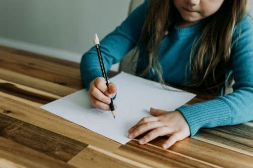 Les causes possibles des difficultés d’écriture chez les enfants